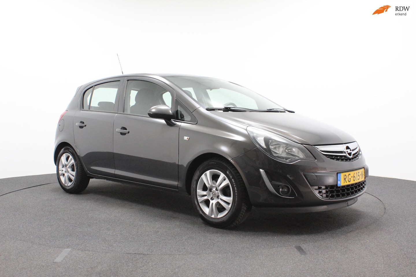 Opel Corsa - 1.2-16V Business+ | Airco | Goed onderhouden | Groot scherm | Cruise controle - AutoWereld.nl