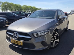 Mercedes-Benz A-klasse - 180D AUT AMG-LINE XENON AMBITION 2018