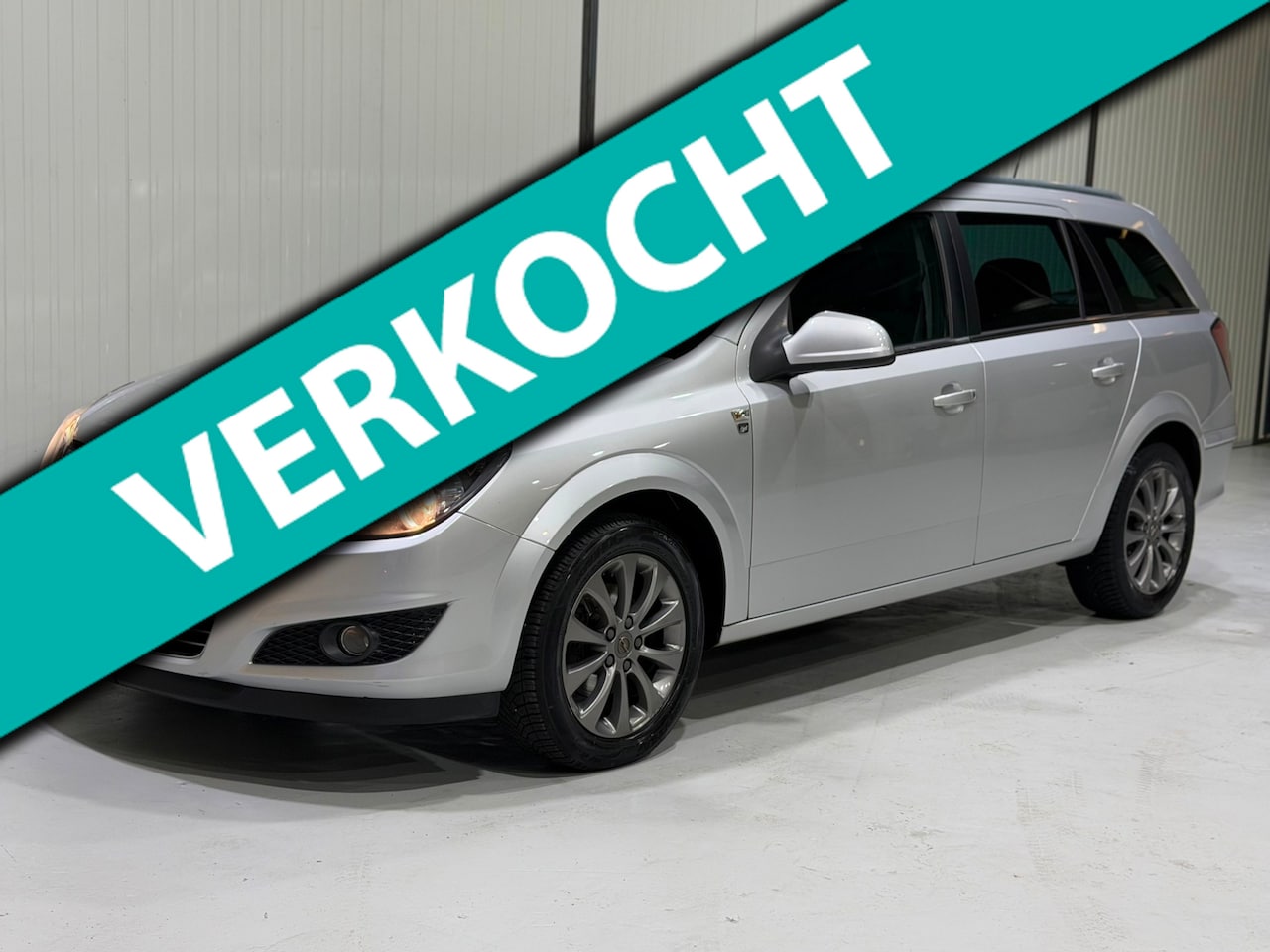 Opel Astra Wagon - 1.6 111 years Edition NETTE STAAT - TREKHAAK - PDC - NWE APK! - AutoWereld.nl