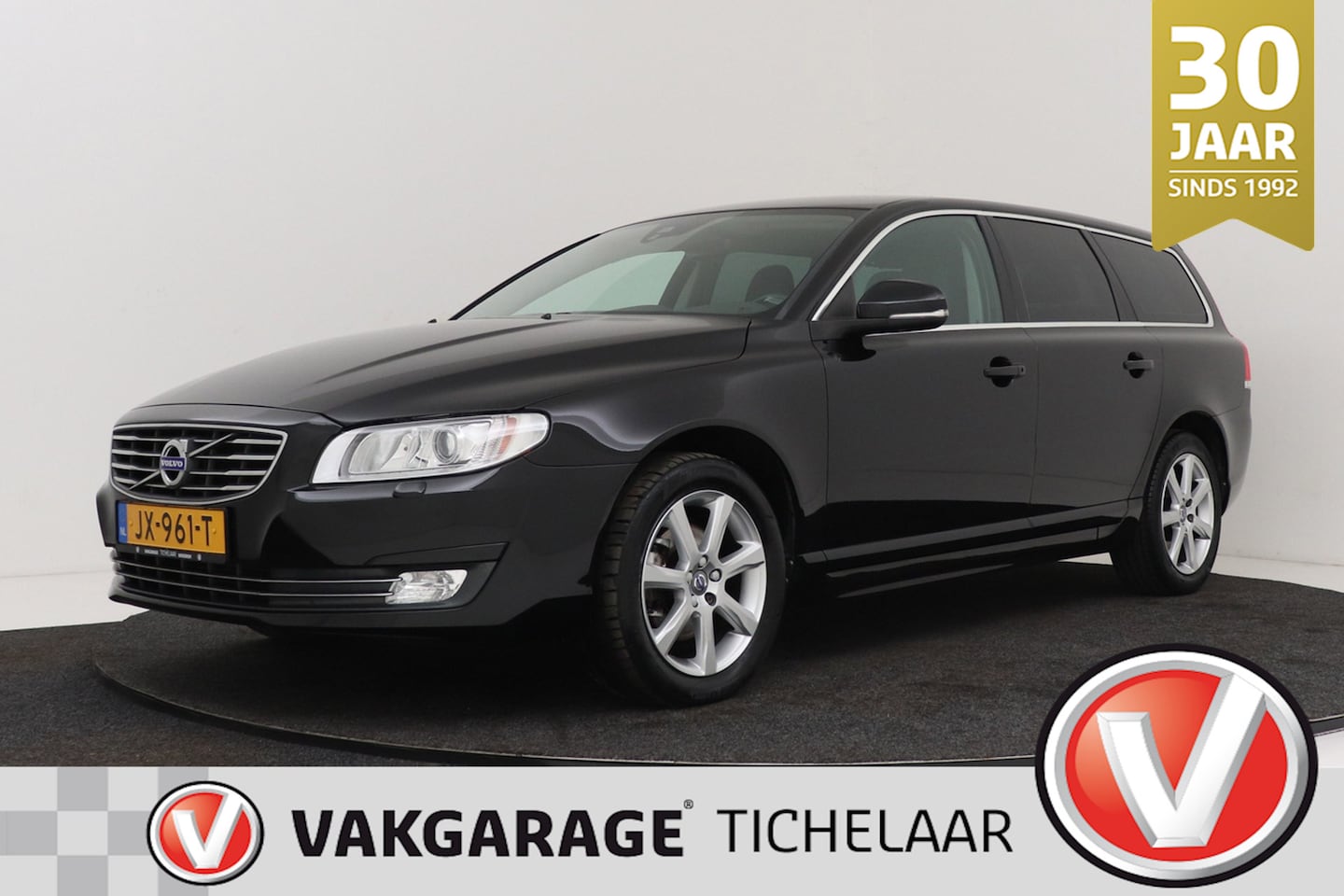 Volvo V70 - 2.0 T4 Polar | Trekhaak | Dealer Ond. | Org NL | Navigatie | Stoelverwarming | Xenon | - AutoWereld.nl