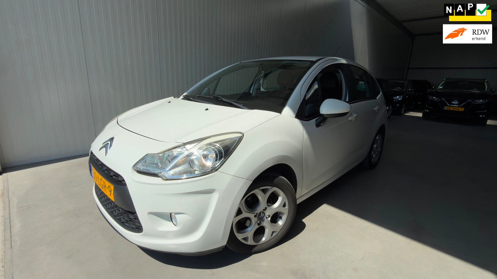 Citroën C3 - 1.4 VTi Ligne Business parkeersensoren - AutoWereld.nl