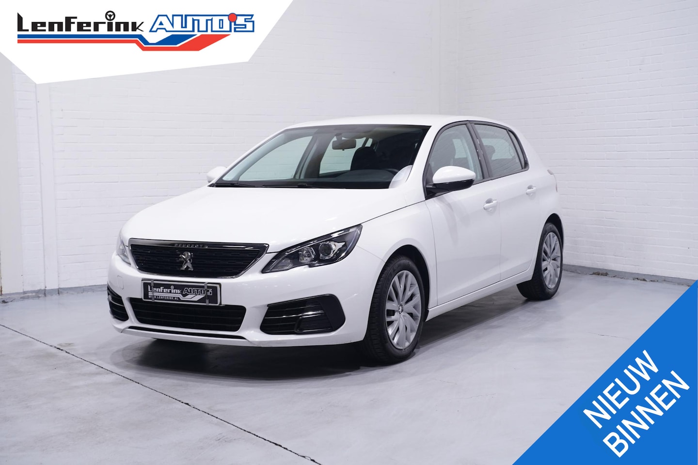 Peugeot 308 - 1.2 PureTech Blue Lease Navi Clima Apple Carplay Cruise - AutoWereld.nl