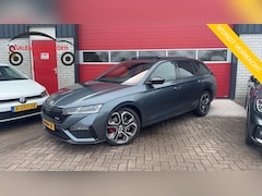 Skoda Octavia Combi - 1.4 TSI RS iV PHEV Business AUTOMAAT / PANORAMADAK / FULL LED / KEYLESS / STOELVERW / STUU