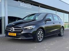 Mercedes-Benz B-klasse - 180 Business Solution style automaat , wegklapbare trekhaak , achteruitrijcamera
