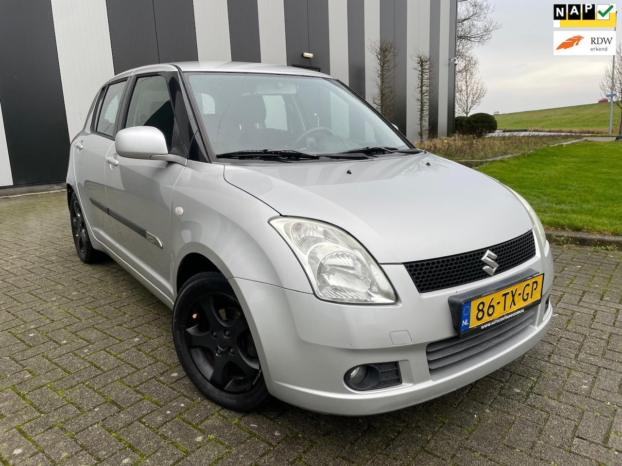 Suzuki Swift - 1.3 Shogun Nw APK-Airco-Lmv-ElekPakket - AutoWereld.nl