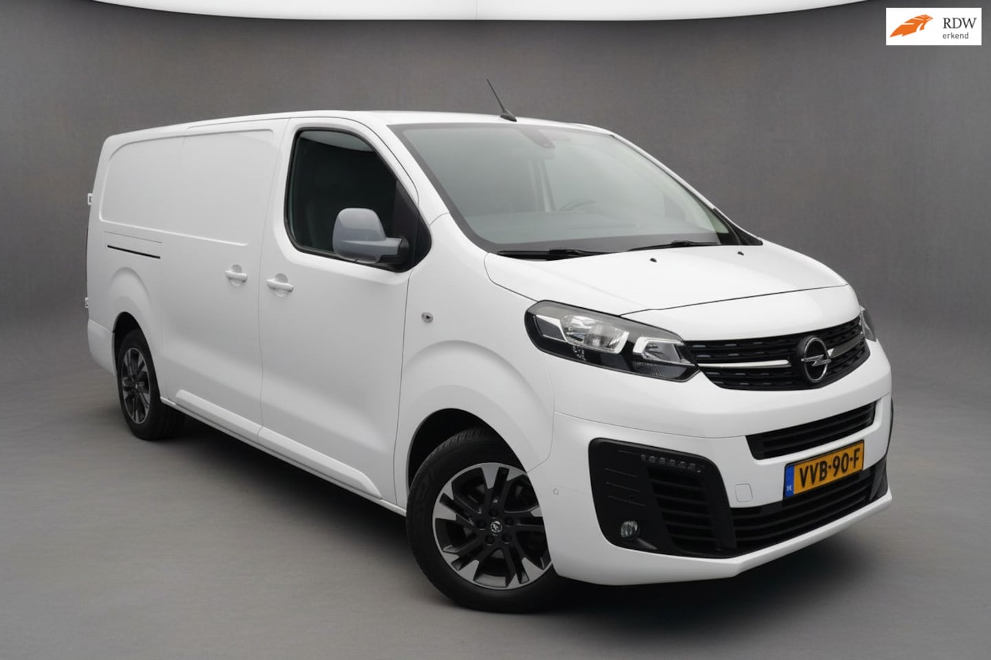 Opel Vivaro - L3H1|Automaat|Carplay|Cruise|Trekhaak - AutoWereld.nl