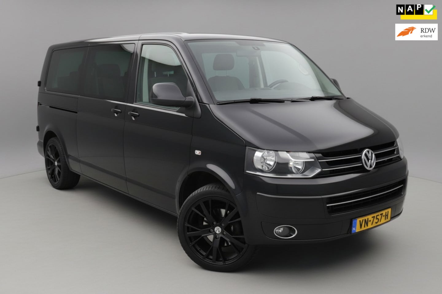 Volkswagen Transporter - DC|Marge|Camera|Spoiler|Trekhaak|19"inch| - AutoWereld.nl