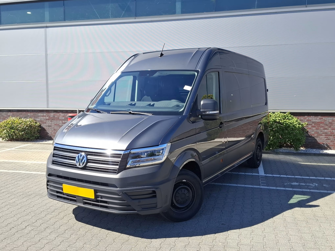 Volkswagen Crafter - 2.0 TDI 103kw L3 H3 Automaat Led - AutoWereld.nl