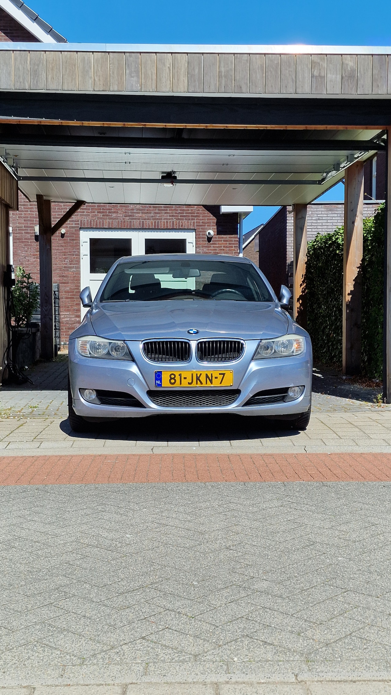 BMW 3-serie - 318i Business Line Luxe, zeer rijk uitgeruste uitvoering. Bijna compleet Dealer onderhouden. Volledige histor - AutoWereld.nl