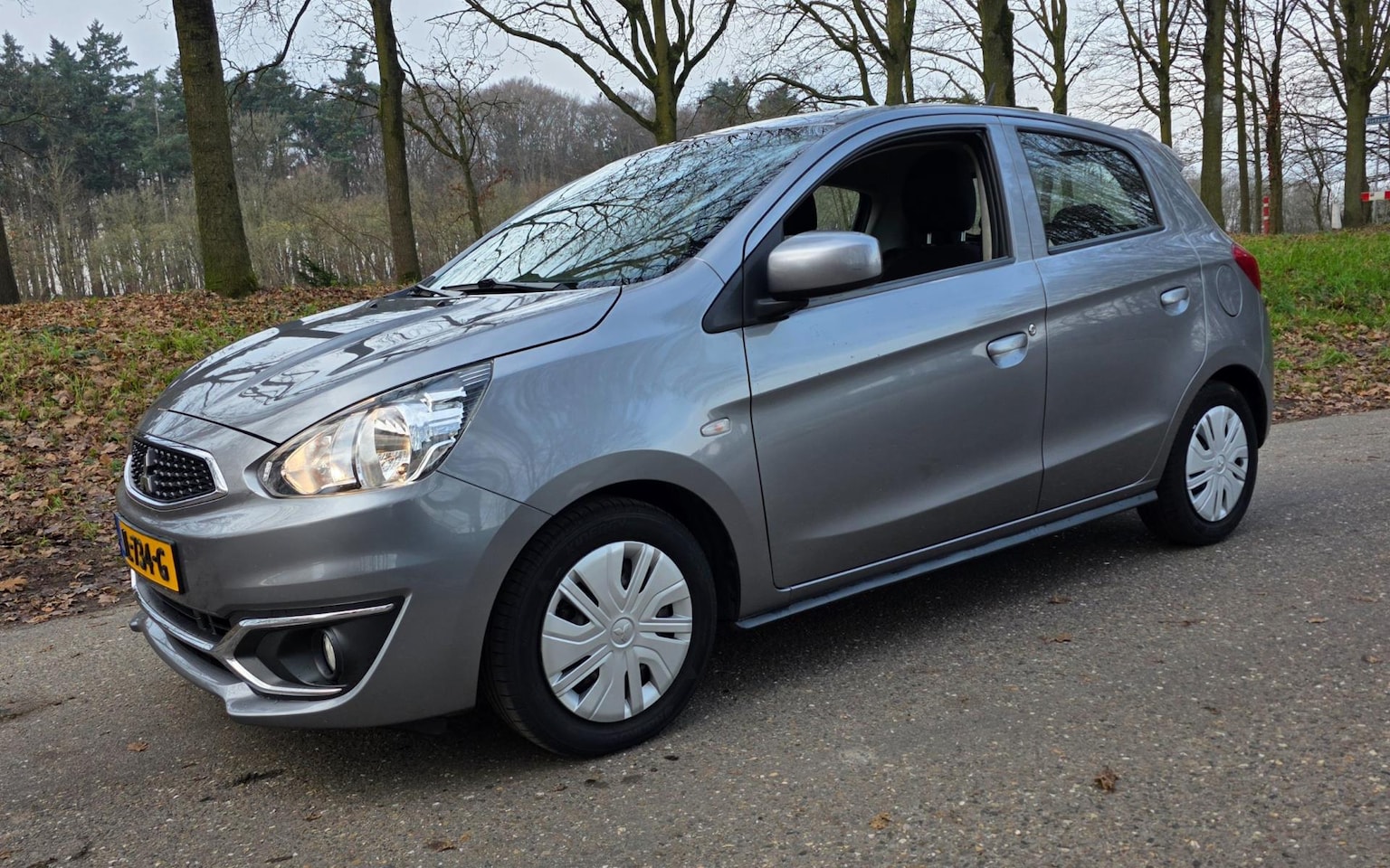 Mitsubishi Space Star - 1.0 Cool+ NL Auto ! 2e Eigenaar ! - AutoWereld.nl