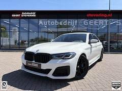 BMW 5-serie - (g30) 530i 252pk M-Sport Shadow Line / Laser / Leder / Trekhaak