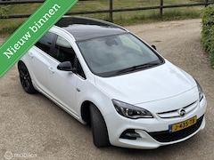 Opel Astra Sports Tourer - 1.6 Turbo OPC Line