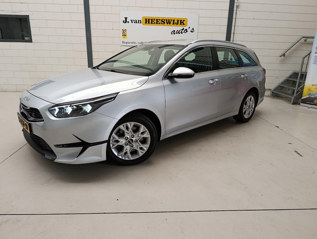 Kia Cee'd Sportswagon - Ceed 1.0 T-GDi MHEV DynamicLine Airco (automatisch) | Lmv | Pdc | Navi | Cv op afstand - AutoWereld.nl