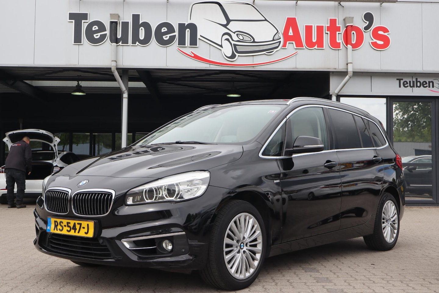 BMW 2-serie Gran Tourer - 218i 7p. High Executive | Leder | Head up display | 7 Persoons | Climate control | Stoelve - AutoWereld.nl