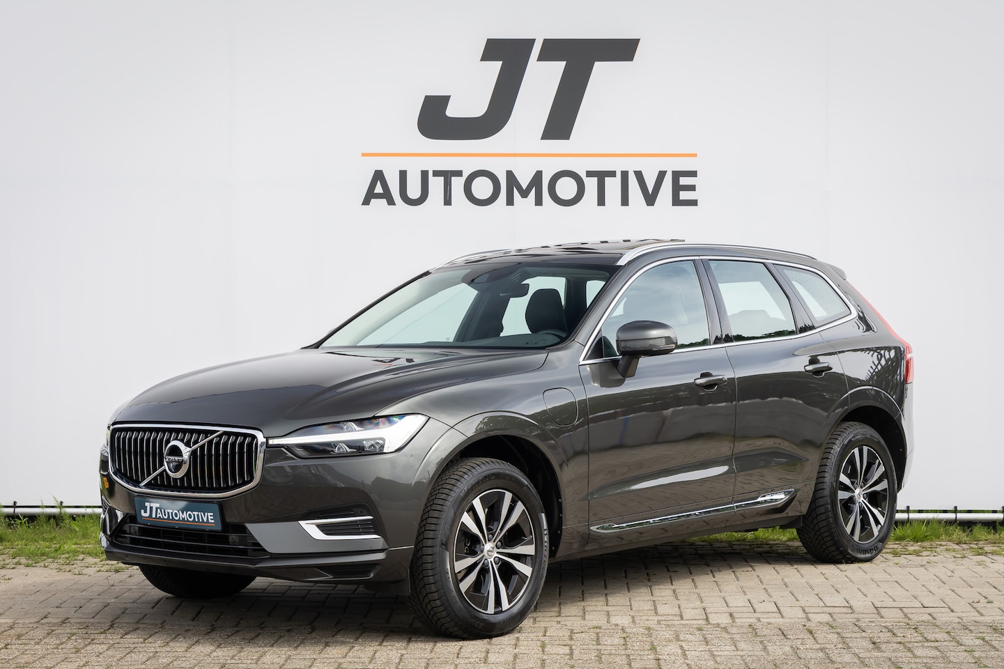 Volvo XC60 - 2.0 Rech T6 AWD Inscription Hyb Soh93% Pano | Elektrische stoelen | 360 Camera | Adaptive - AutoWereld.nl