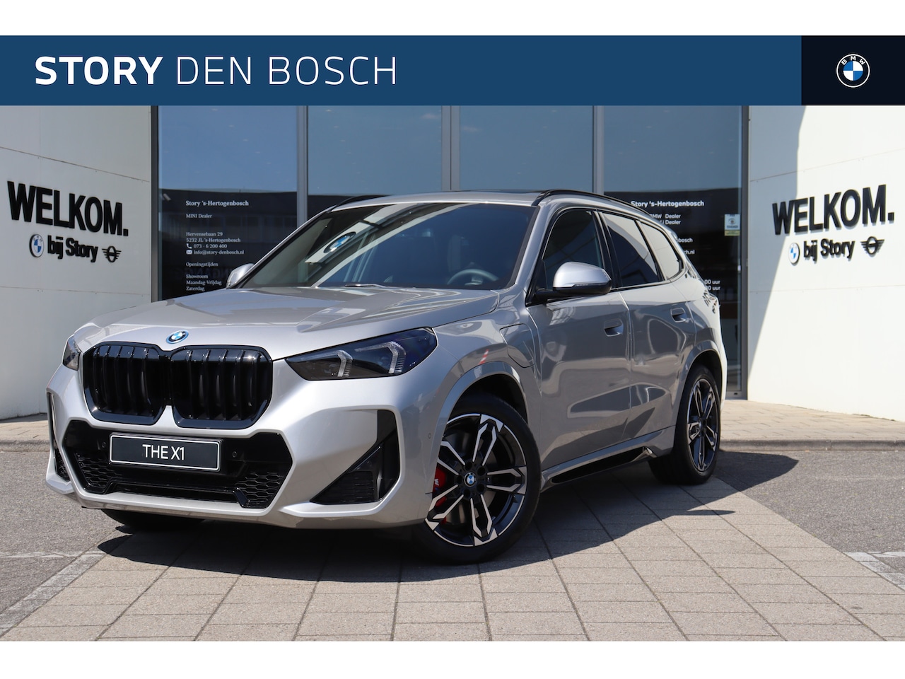 BMW X1 - xDrive25e M Sport Automaat / Panoramadak / Trekhaak / Achteruitrijcamera / M Adaptief onde - AutoWereld.nl