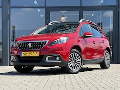 Peugeot 2008 - 1.2 Blue Lion 110pk Trekh. | Pano | Nav. | All-Seasonbanden | Armsteun | NL Auto |