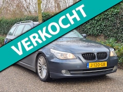 BMW 5-serie Touring - 6 cilinders 523i Navigatie Stoelverwarming Rijdt & Schakelt super Navigatie