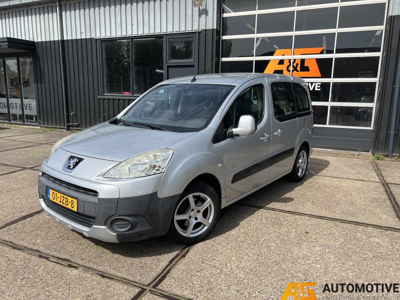 Peugeot Partner Tepee - 1.6 2009 | Airco | Trekhaak | - AutoWereld.nl