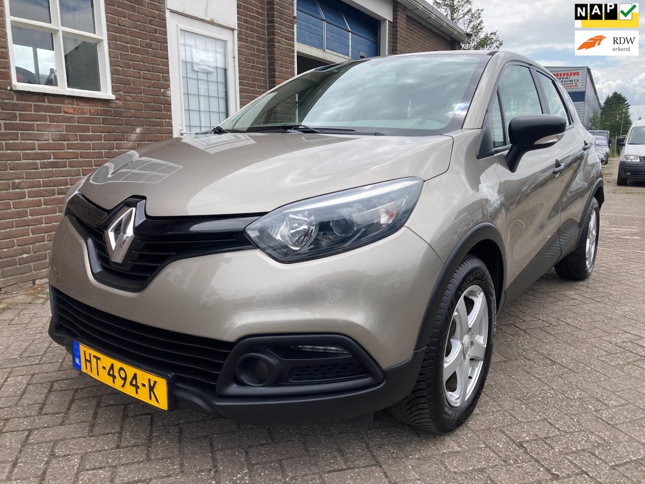 Renault Captur - 0.9 TCe Authentique Bj 2013, HOOGZITTER Airco, Cruise, Start/stop, inruil is mogelijk - AutoWereld.nl