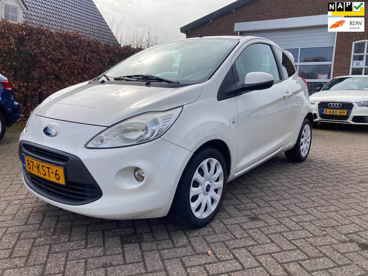 Ford Ka - 1.2 Titanium LEER, AIRCO, STOELVERWARMING, BJ 2010 inruil is mogelijk - AutoWereld.nl