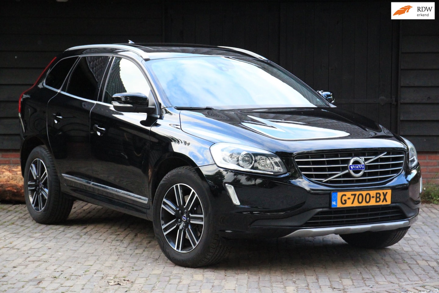 Volvo XC60 - 2.0 D3 FWD Polar+Panorama-Elek,Dak/Xenon/Leer/Camera/Parkeersensor v,a - AutoWereld.nl