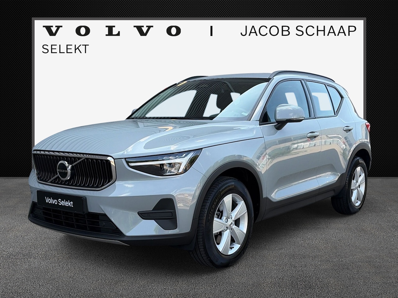 Volvo XC40 - 2.0 B3 Essential / Cruise control / Parkeersensoren / Apple Carplay/Android Auto / - AutoWereld.nl