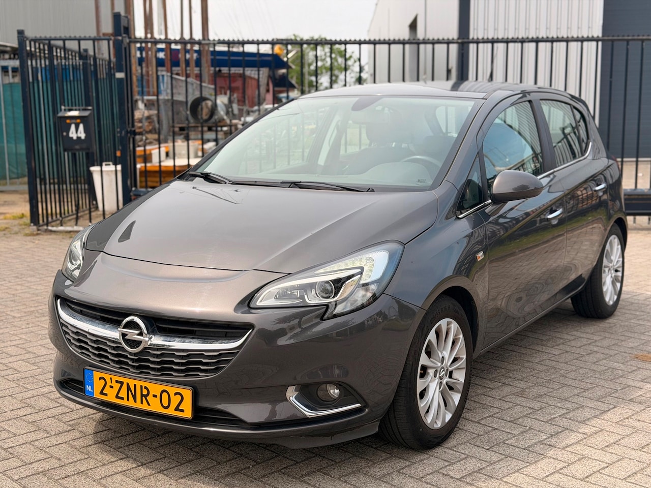 Opel Corsa - 1.4 Cosmo Automaat Clima 5 Deurs Nap - AutoWereld.nl