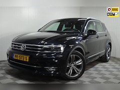 Volkswagen Tiguan - 1.4 TSI Comfortline Business R-Line / Carplay / Trekhaak / NL auto