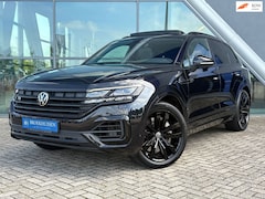 Volkswagen Touareg - 3.0 TSi eHybrid 4MOTION R Black Edition Luchtvering / Trekhaak / Panoramadak