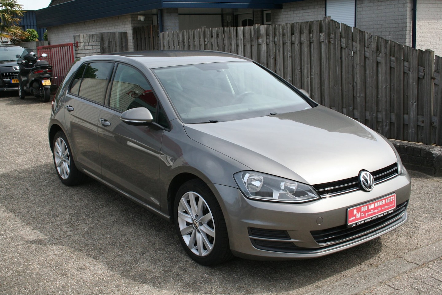 Volkswagen Golf - 1.2 TSI airco / trekhaak