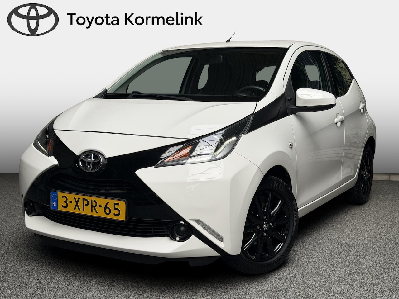 Toyota Aygo - 1.0 VVT-i x-play 1.0 VVT-i x-play - AutoWereld.nl