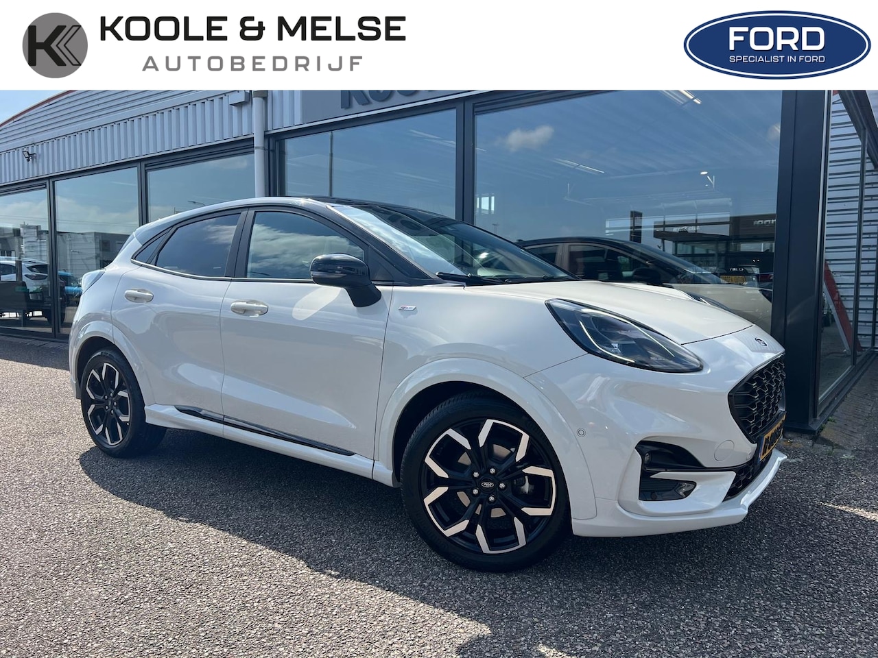 Ford Puma - 1.0i Ecoboost Hybrid 125pk ST-Line X , voorruitverwarming , stuur en stoel verwarming - AutoWereld.nl