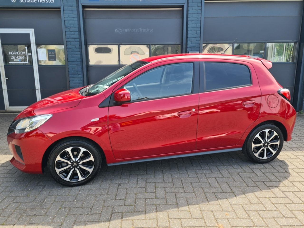 Mitsubishi Space Star - 1.2 Automaat Camera Carplay Lage Kmstand - AutoWereld.nl