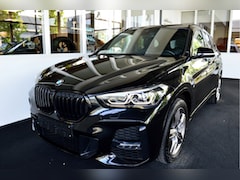 BMW X1 - xDrive20i M-Sportedition | 2.000kg Trekgewicht