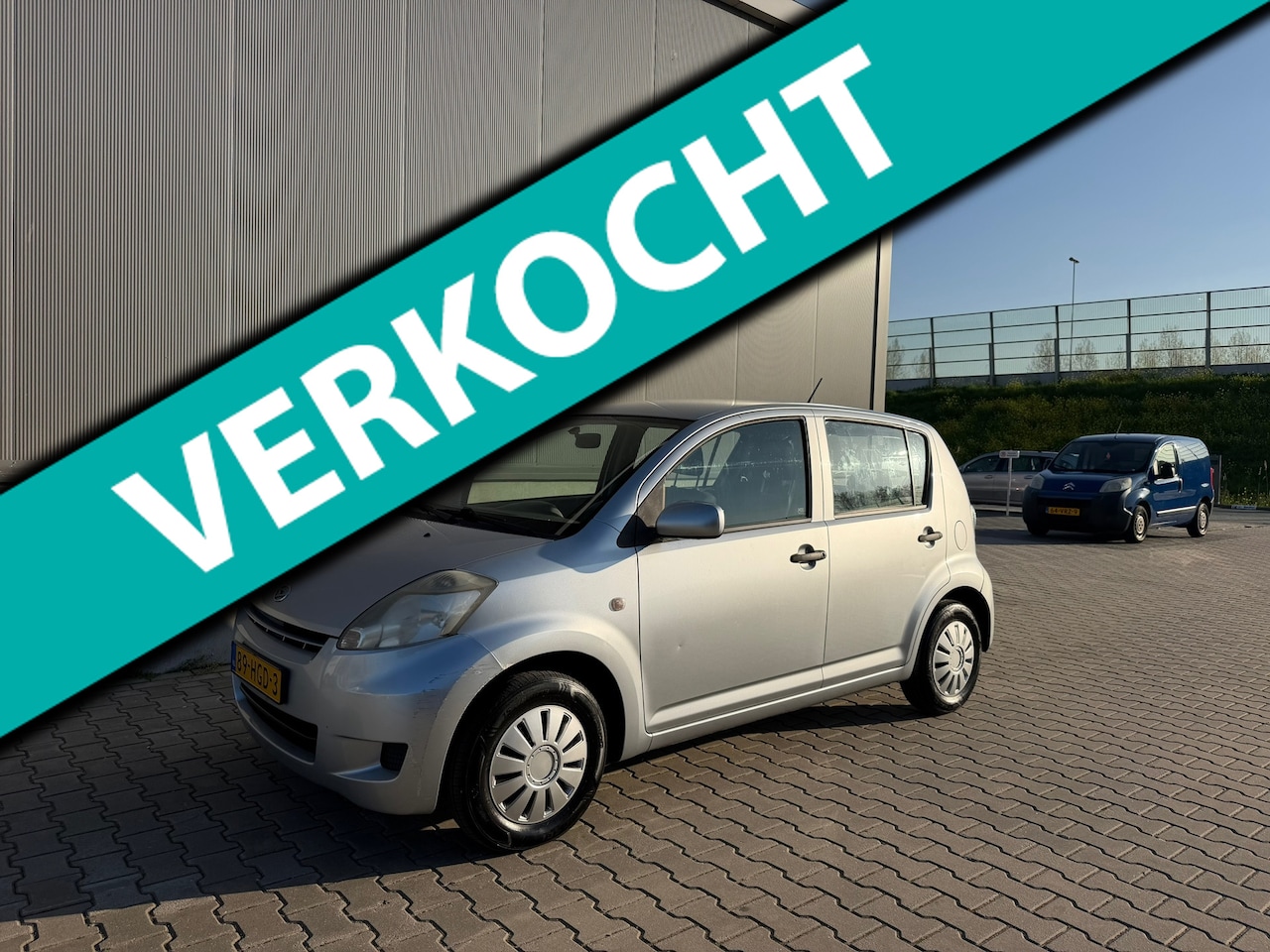 Daihatsu Sirion 2 - 1.0-12V Premium 1.0-12V Premium - AutoWereld.nl