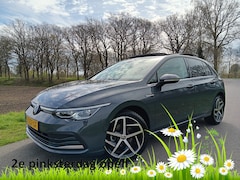 Volkswagen Golf - 1.5 TSI Style|PANO|ADAPT CR|LED|STOELMASSAGE|Carplay Zeer mooi