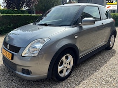 Suzuki Swift - 1.5 Exclusive