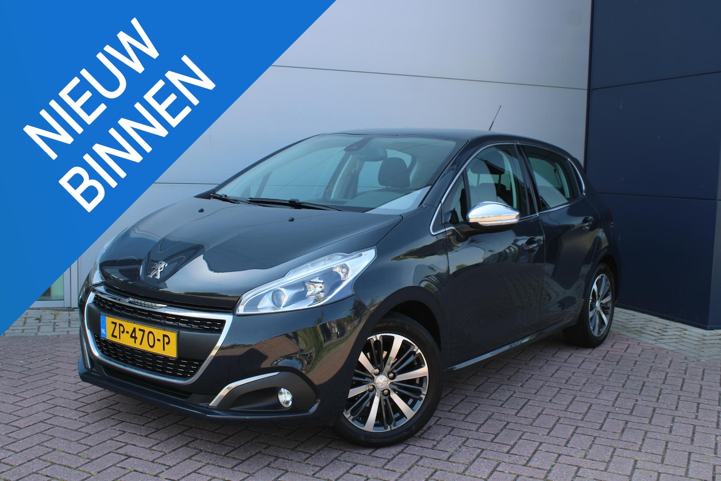 Peugeot 208 - 1.2 PureTech 110pk Allure Automaat Airco Navi Camera Perfect onderhouden - AutoWereld.nl