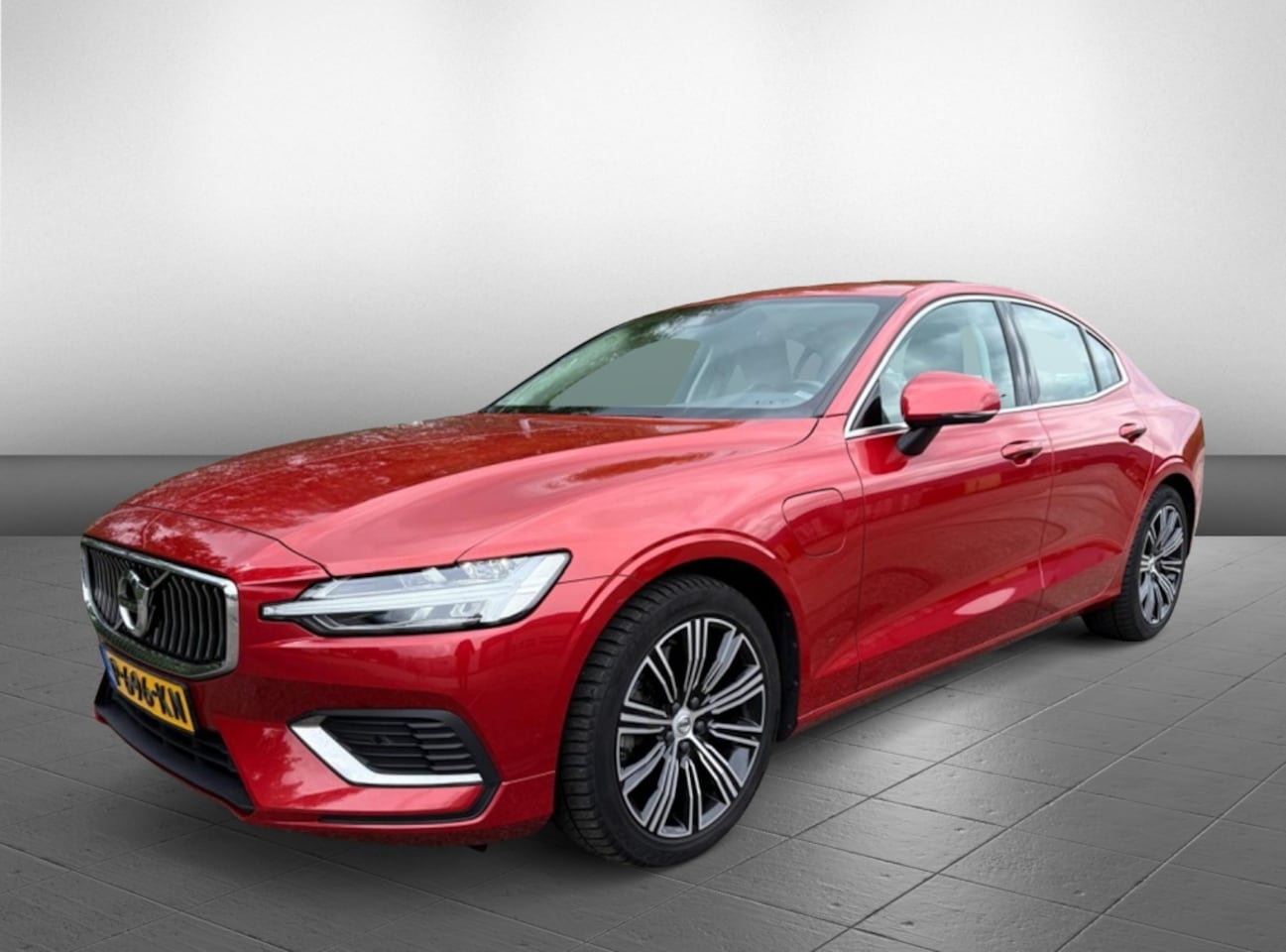 Volvo S60 - Inscription Plug-in leder - AutoWereld.nl