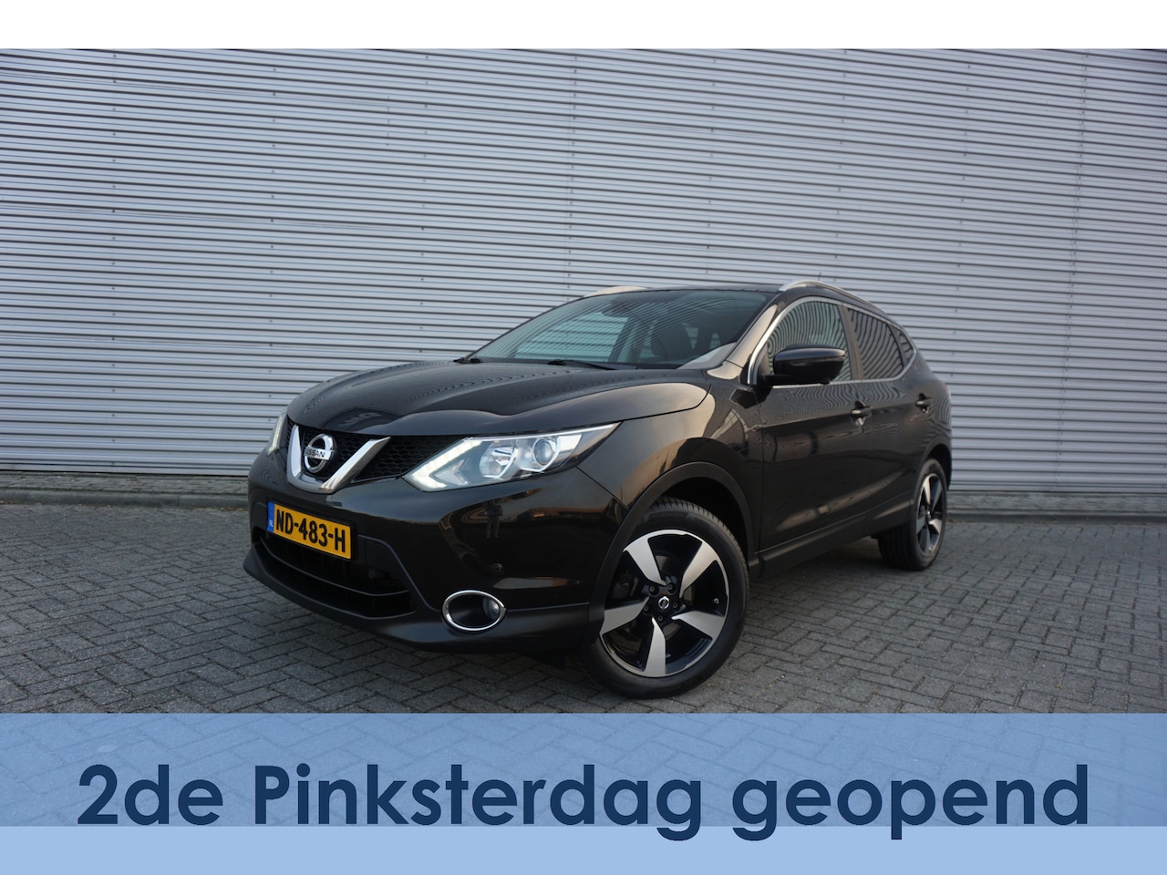 Nissan Qashqai - 1.2 N-Connecta Climate / Navi / Camera / Glazen dak / Parkeers. / Trekhaak / NAP - AutoWereld.nl