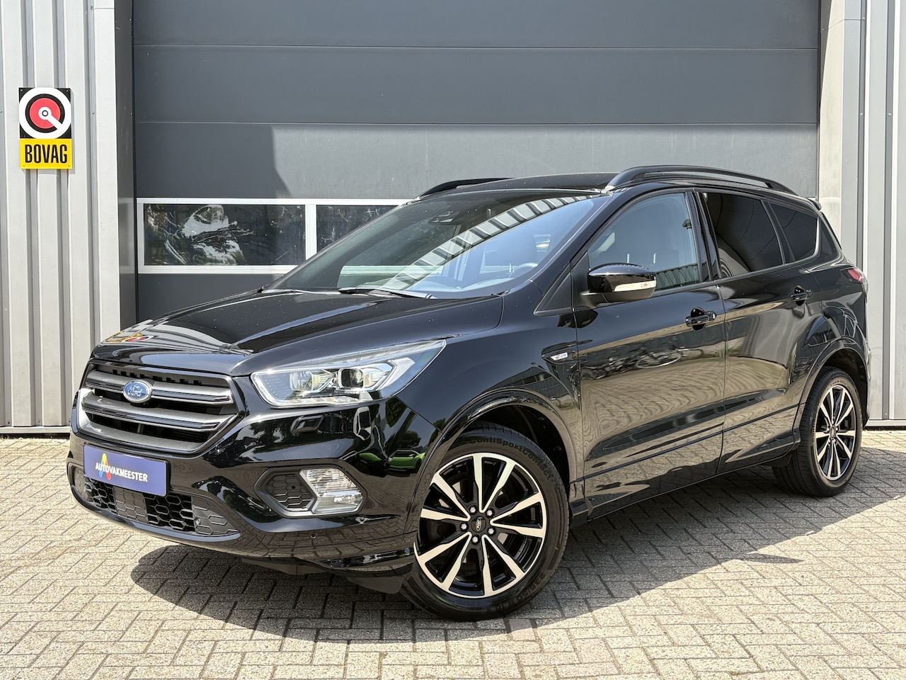Ford Kuga - 1.5 EcoBoost ST Line | Navi | Adaptieve Cruise | Camera | Carplay/Android | Alcantara | In - AutoWereld.nl