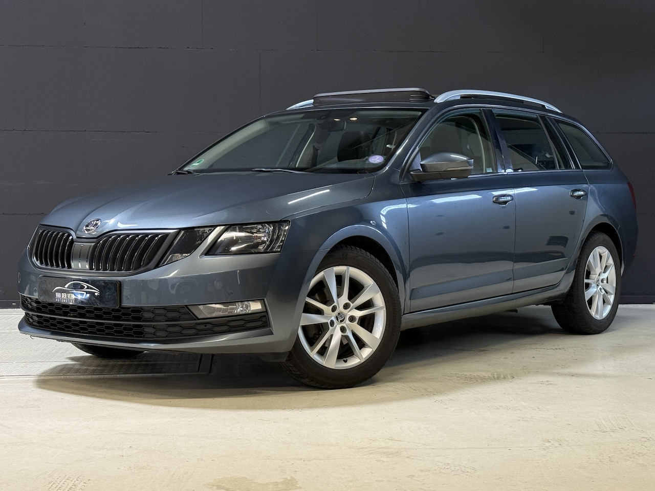 Skoda Octavia Combi - 1.0 TSI Greentech Ambition Business | Panoramadak | Apple Carplay | Trekhaak - AutoWereld.nl
