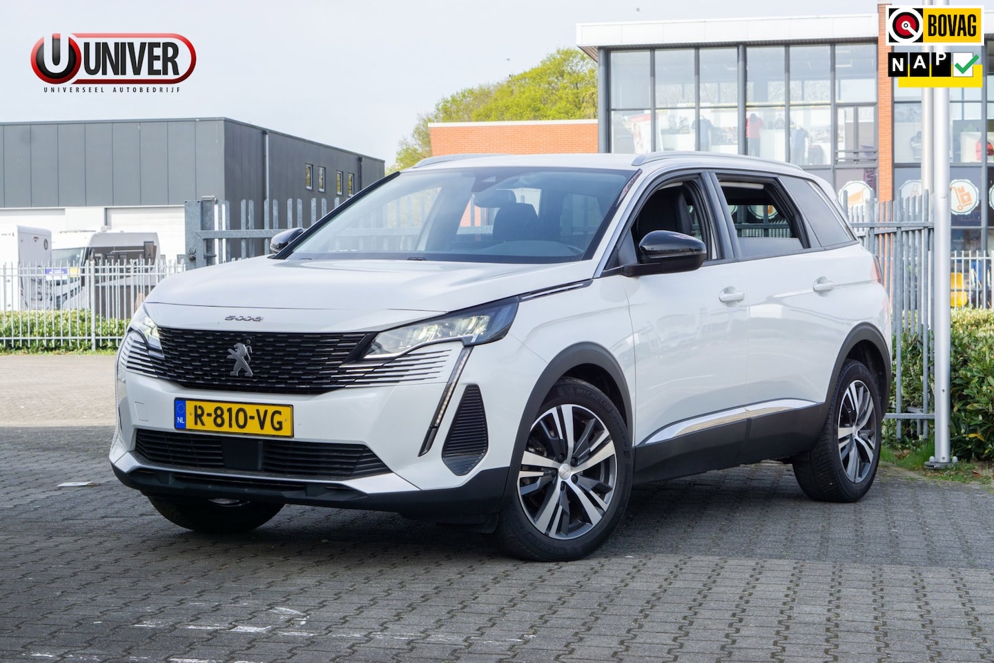 Peugeot 5008 - 1.2 PureTech Allure Pack Business 7PERS/CAMERA/STOELVERW/NAVI - AutoWereld.nl