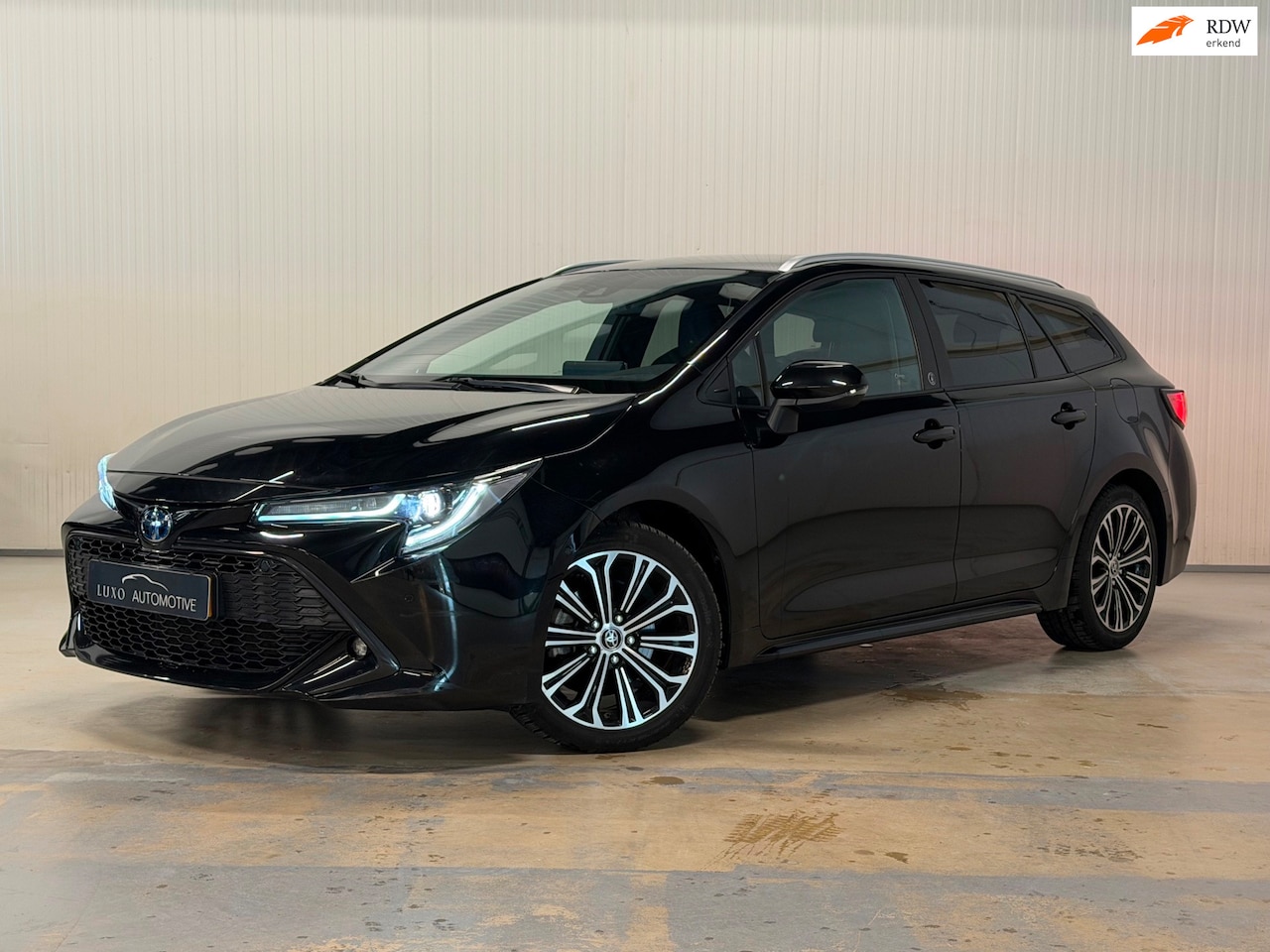 Toyota Corolla Touring Sports - 2.0 Hybrid Dynamic | CAMERA | LED | BLACK OPTIC | MILD HYBRIDE - AutoWereld.nl