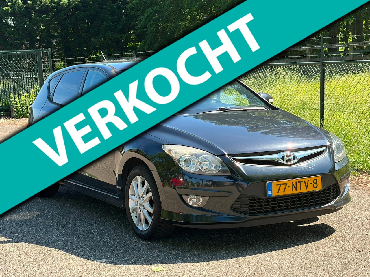 Hyundai i30 - 1.6i i-Catcher /Trekhaak/Airco/Stoelverwarming/ - AutoWereld.nl