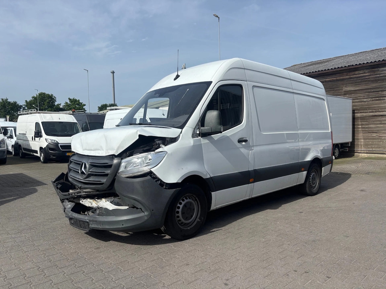 Mercedes-Benz Sprinter - 314 CDI L2 H2 Airco Cruisecontrol Carplay - AutoWereld.nl