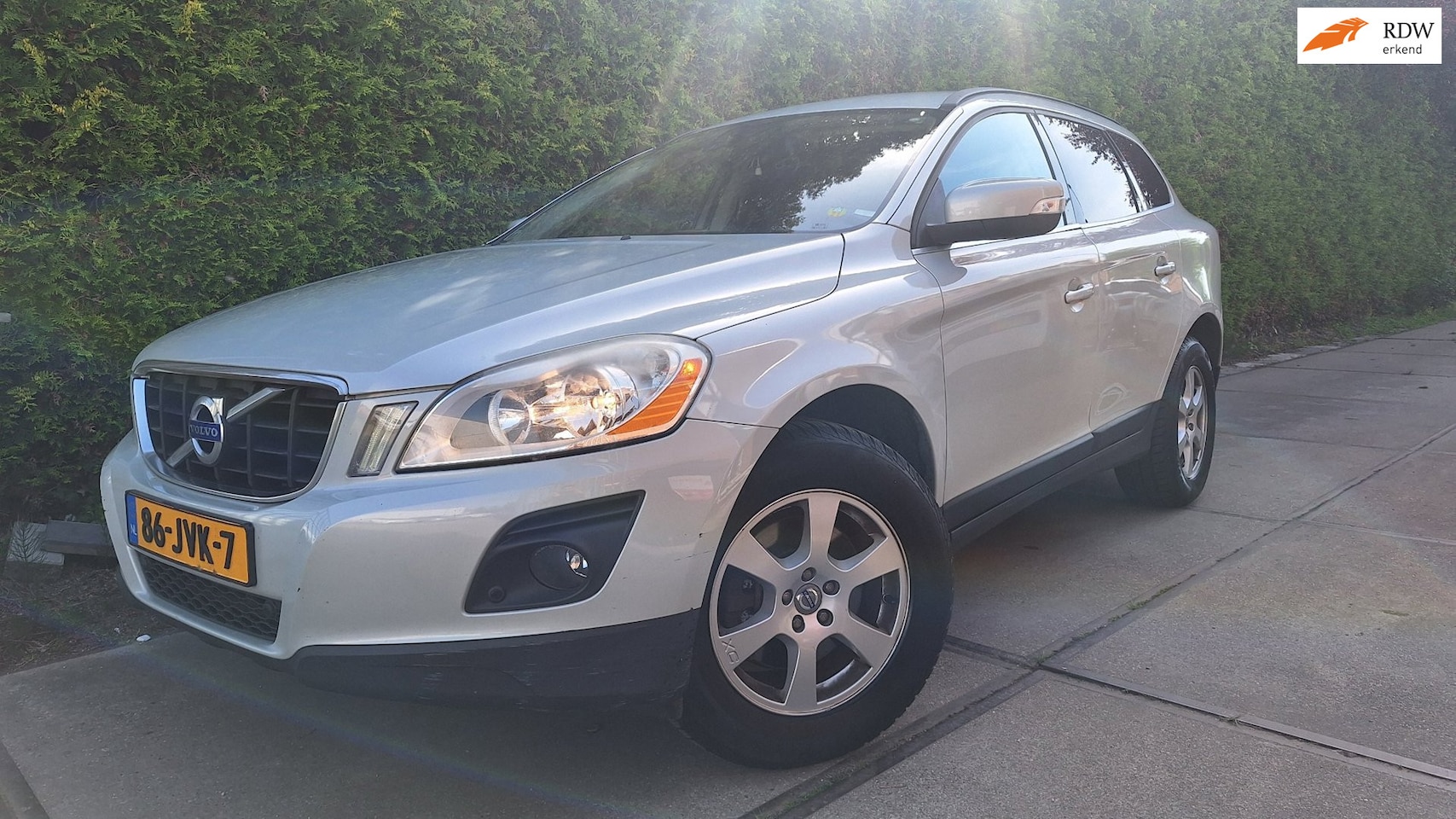 Volvo XC60 - 2.4D Momentum 2.4D Momentum - AutoWereld.nl