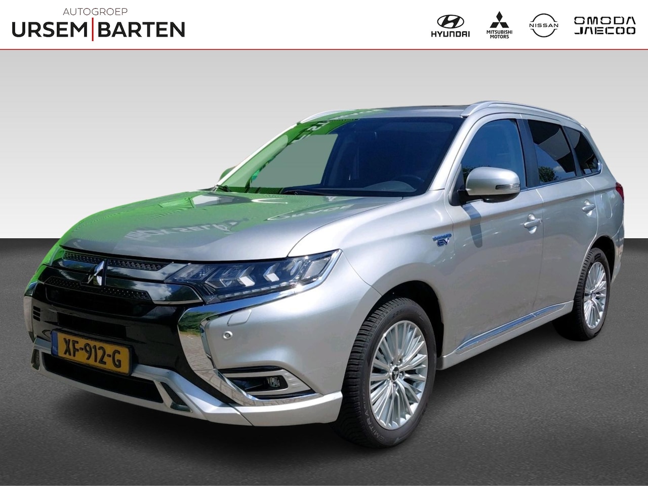 Mitsubishi Outlander - 2.4 PHEV Intense+ {uitgelichte-opties} - AutoWereld.nl