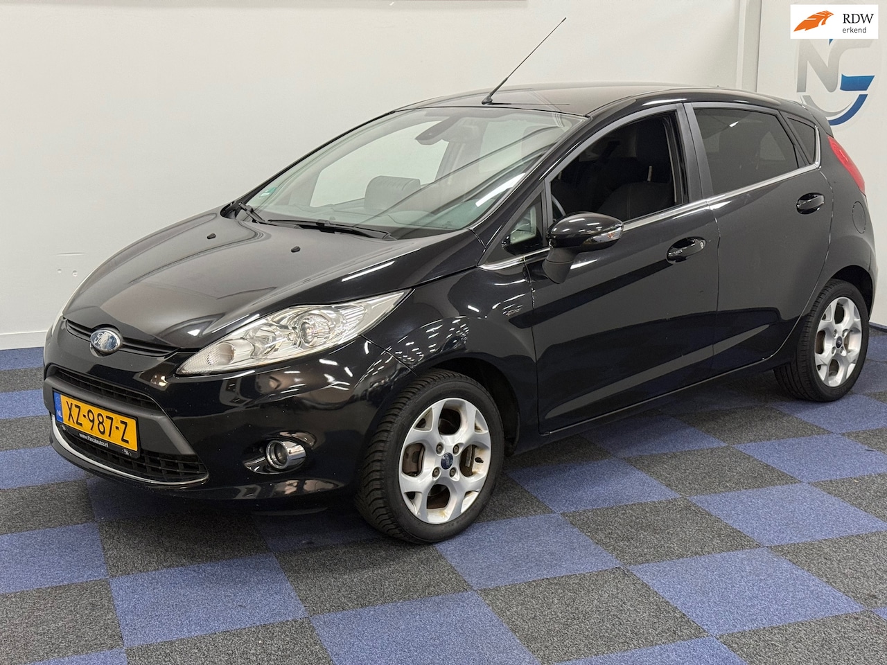 Ford Fiesta - 1.4 Trend / NIEUWE APK / MULTIEMEDIA-NAVI / RIJDT SCHALEKELT GOED - AutoWereld.nl